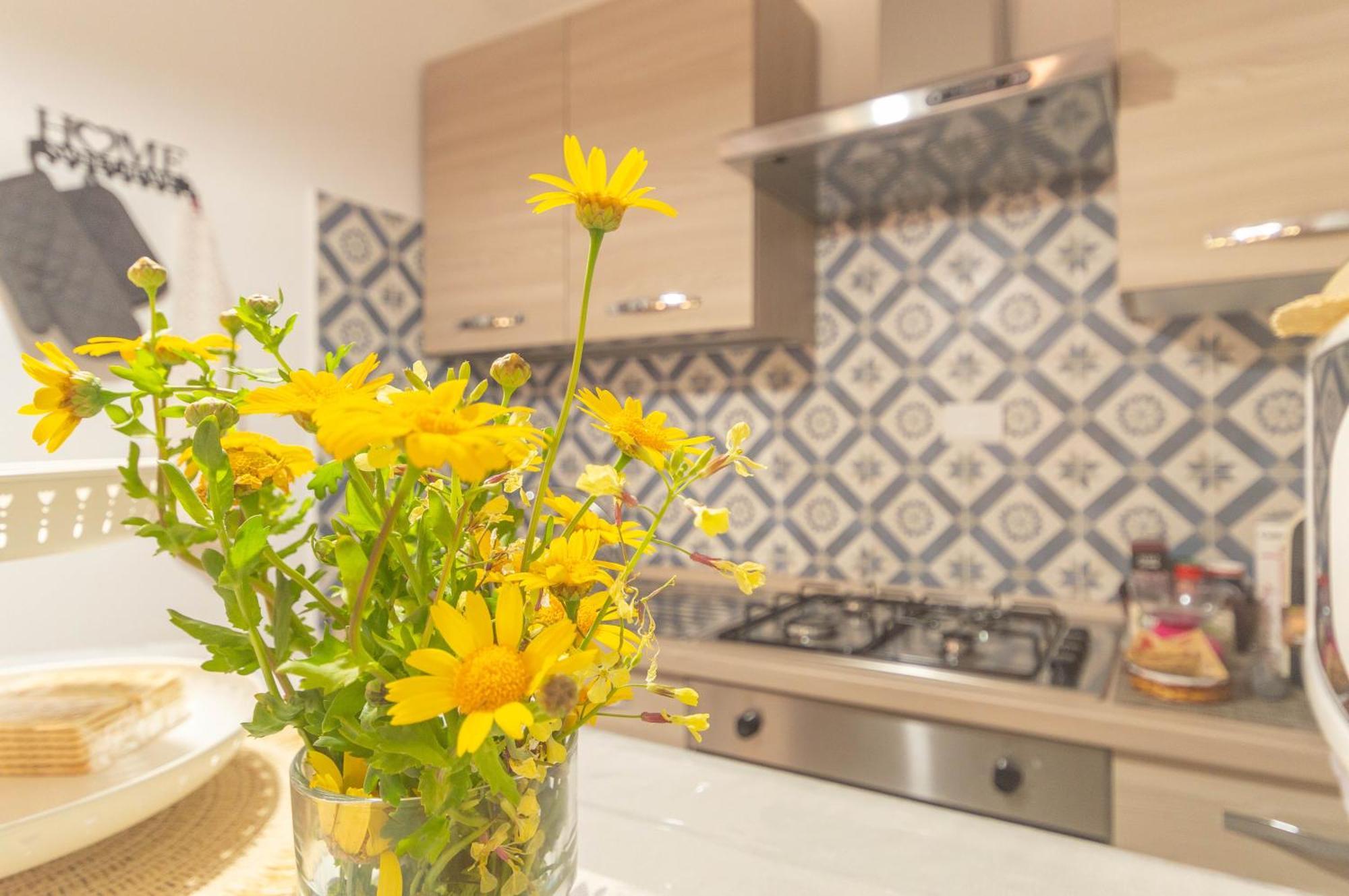 Casa Michela Apartment ปาเลา ภายนอก รูปภาพ